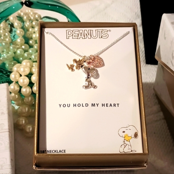 NEW Peanuts Tri-Tone Crystal Snoopy, Woodstock & Heart Charm Pendant Necklace - Picture 12 of 16